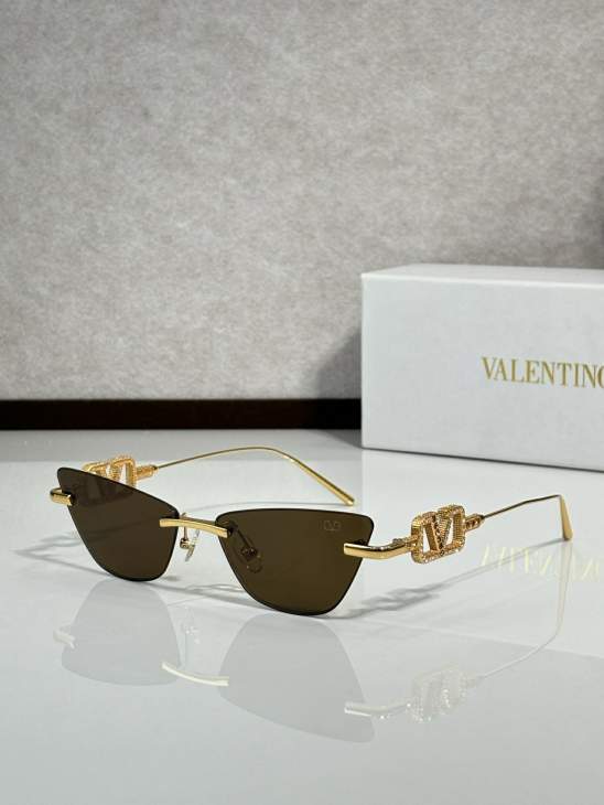 Picture of Valentino Sunglasses _SKUfw75840965fw